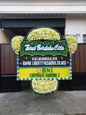 Papan Bunga Duka di Sinak